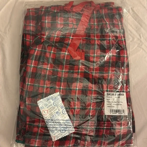 Lands' End - Picture 2 of 4